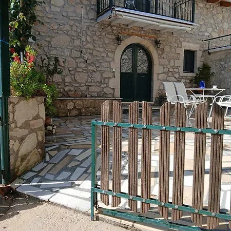 Victoria Mansion Tatil Evi Pinakokhorion